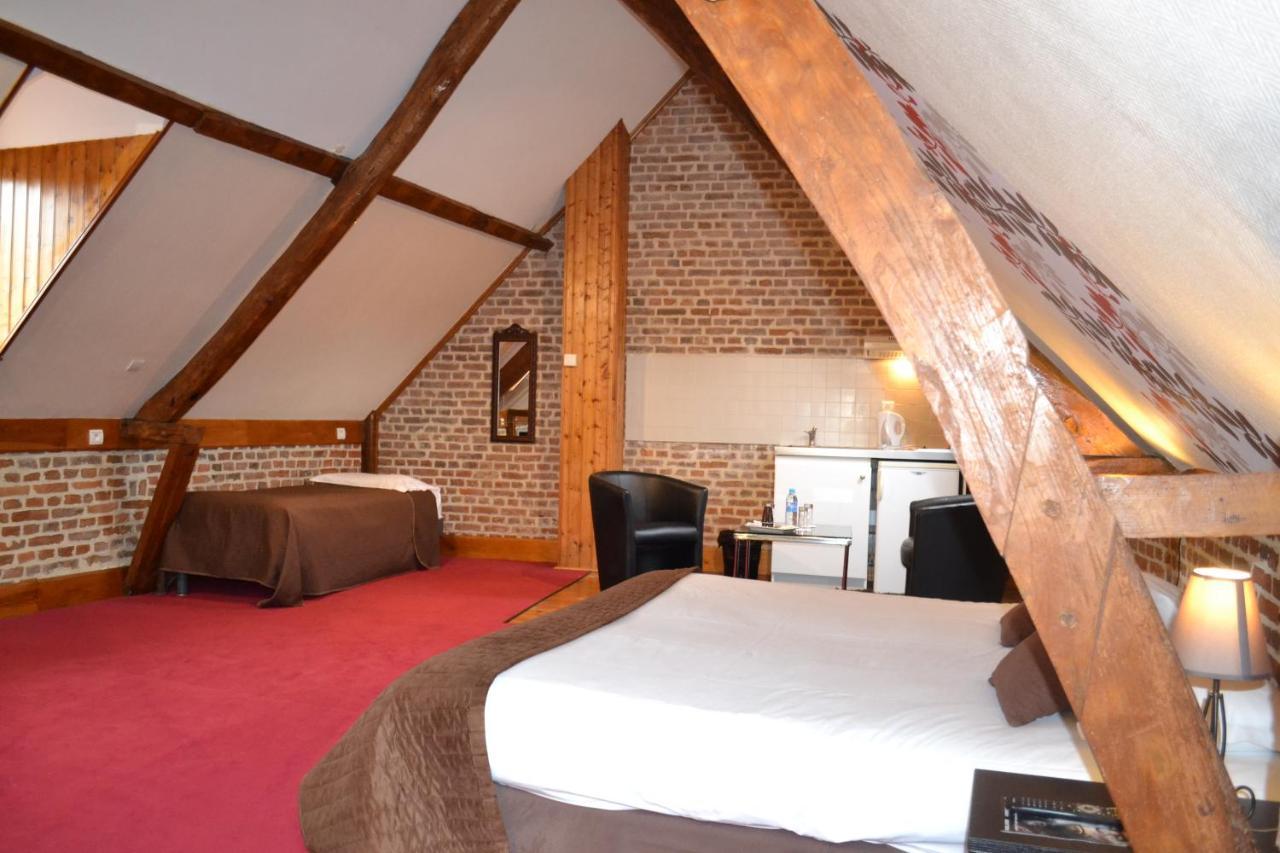 Le Domaine Des Cigognes Hotel Ennevelin Buitenkant foto
