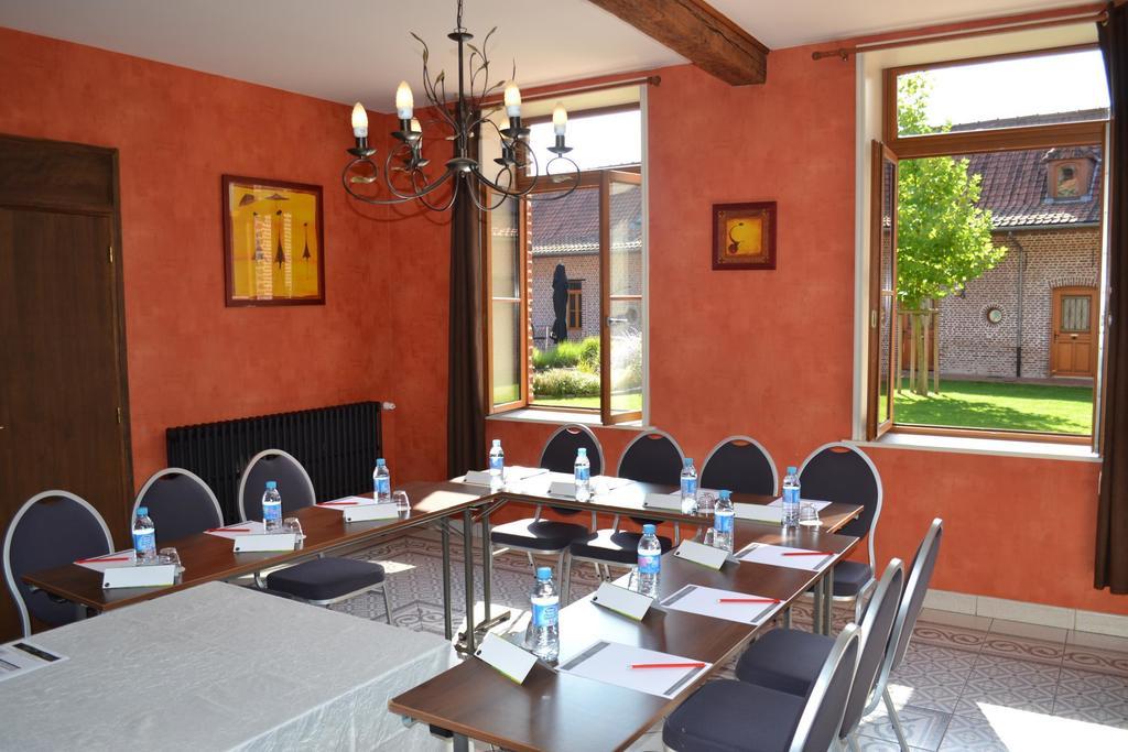 Le Domaine Des Cigognes Hotel Ennevelin Buitenkant foto