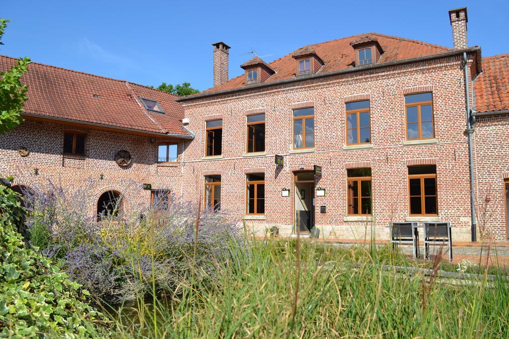 Le Domaine Des Cigognes Hotel Ennevelin Buitenkant foto