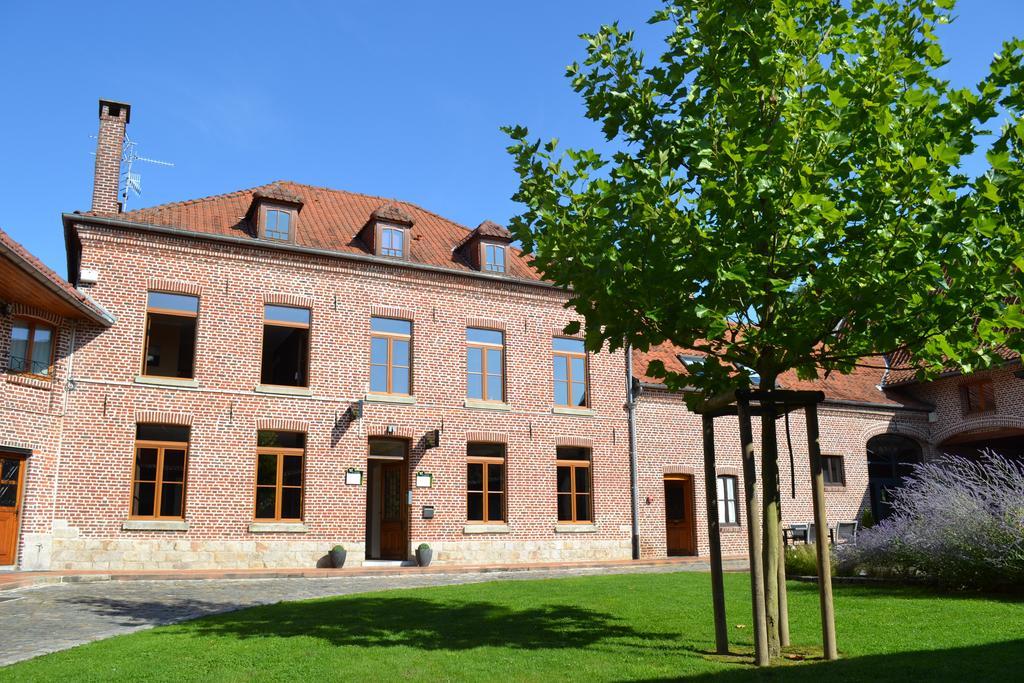 Le Domaine Des Cigognes Hotel Ennevelin Buitenkant foto