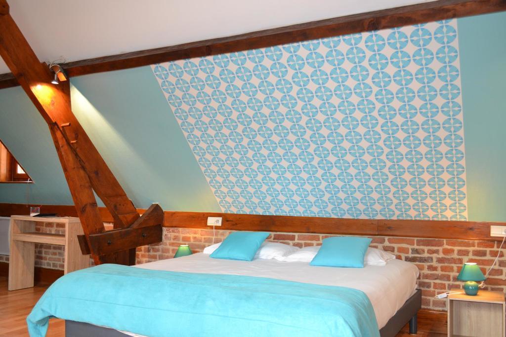 Le Domaine Des Cigognes Hotel Ennevelin Kamer foto