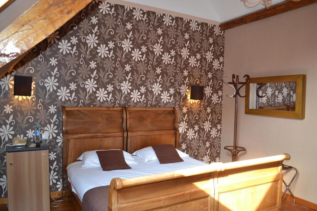 Le Domaine Des Cigognes Hotel Ennevelin Kamer foto