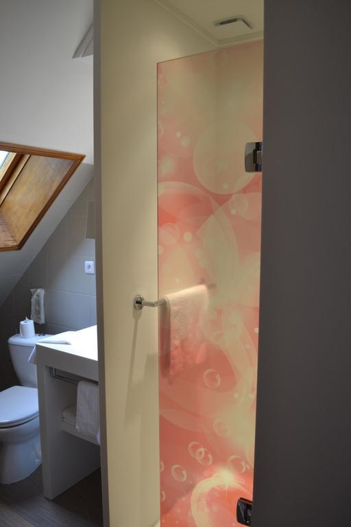 Le Domaine Des Cigognes Hotel Ennevelin Kamer foto
