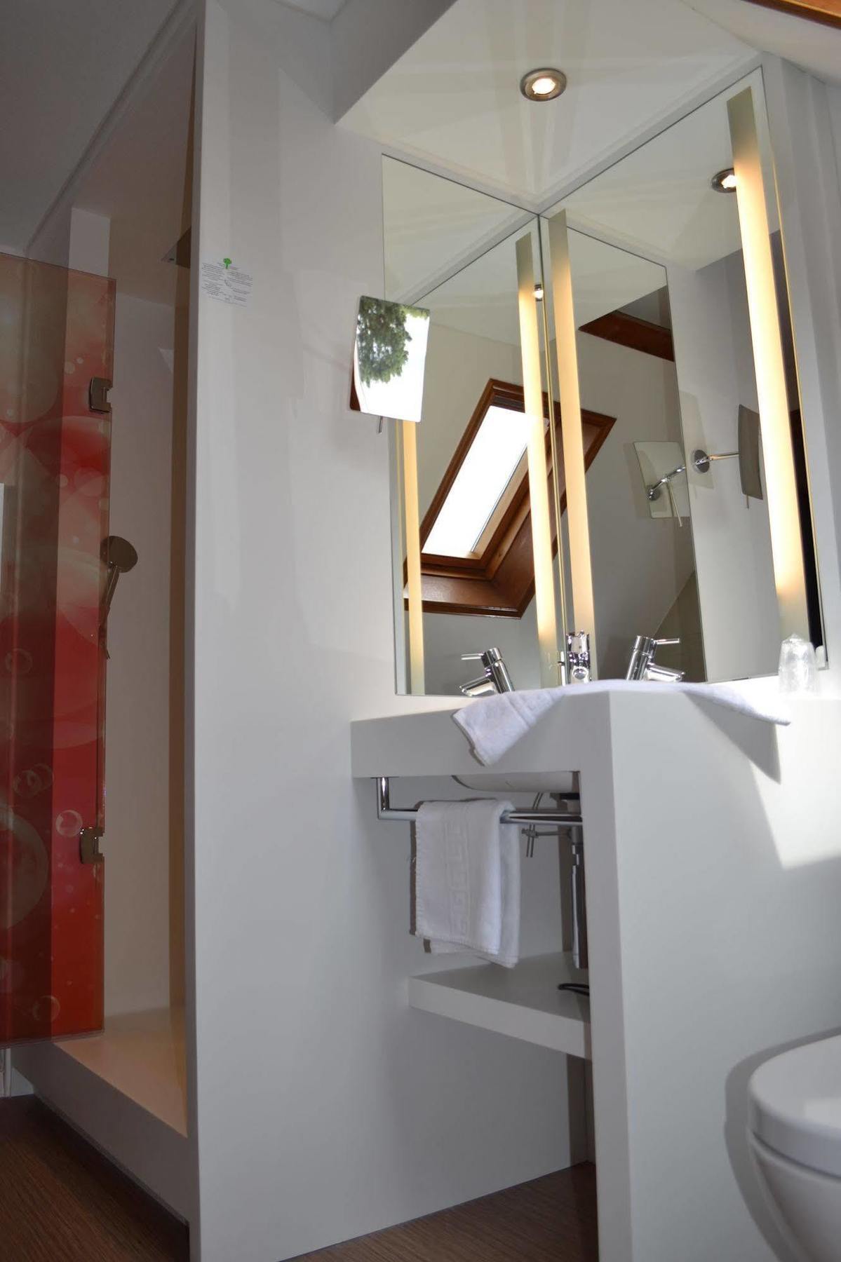 Le Domaine Des Cigognes Hotel Ennevelin Buitenkant foto