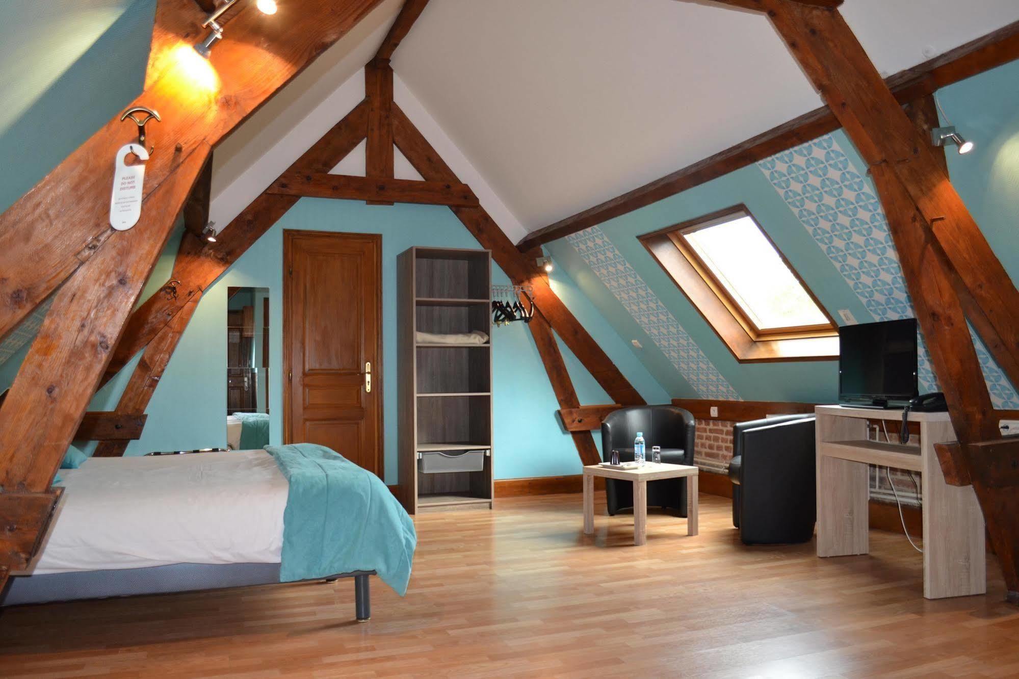 Le Domaine Des Cigognes Hotel Ennevelin Buitenkant foto